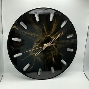 Black and Gold Resin Wall Clock - Modern Home Wall Decor